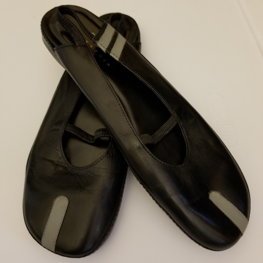 BCBG MaxAzria shoes